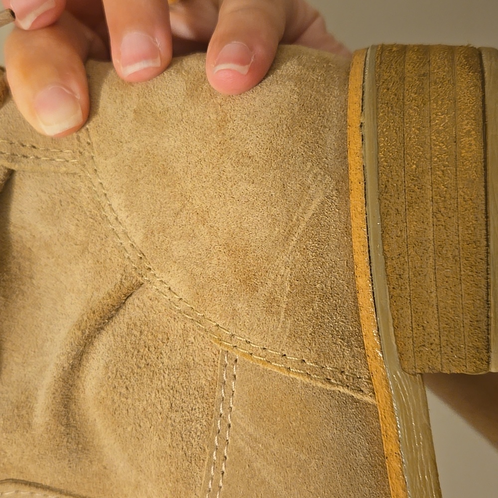 Sofft Sharnell Low Tan Suede Boots - Picture 12 of 17